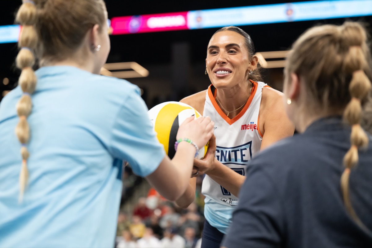 Blake greeting young fans courtside